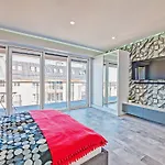 Good Time Boznicza 1 & Male Garbary 8 - Centrum Poznania, 2 Min Od Starego Rynku Apartment Poznan