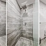 Apartment Good Time Boznicza 1 & Male Garbary 8 - Centrum Poznania, 2 Min Od Starego Rynku Poznan