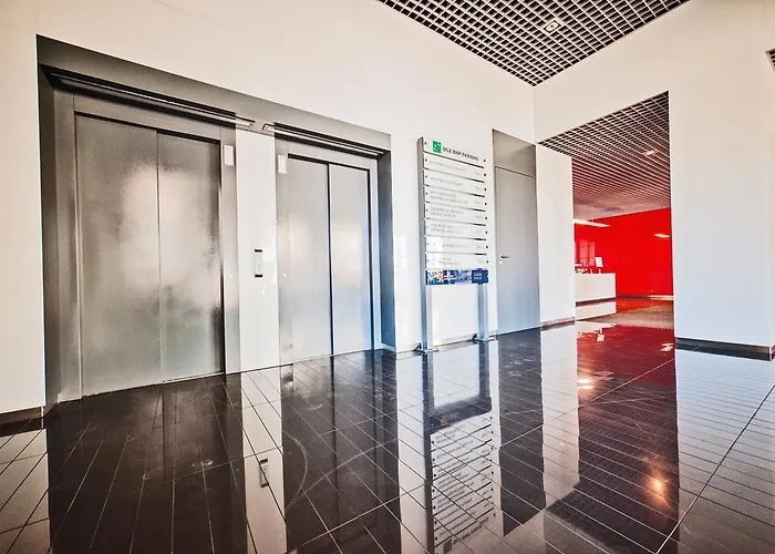 Apartment Good Time Boznicza 1 & Male Garbary 8 - Centrum Poznania, 2 Min Od Starego Rynku Posen