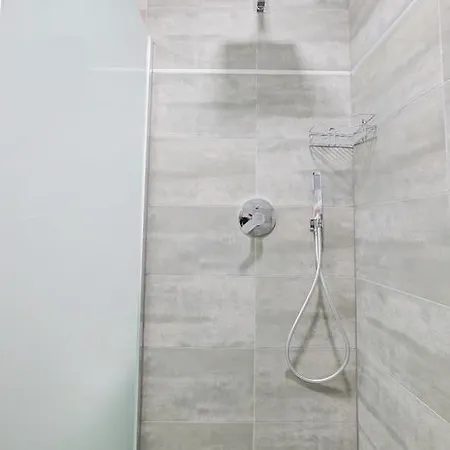 Good Time Boznicza 1 & Male Garbary 8 - Centrum Poznania, 2 Min Od Starego Rynku 포즈난