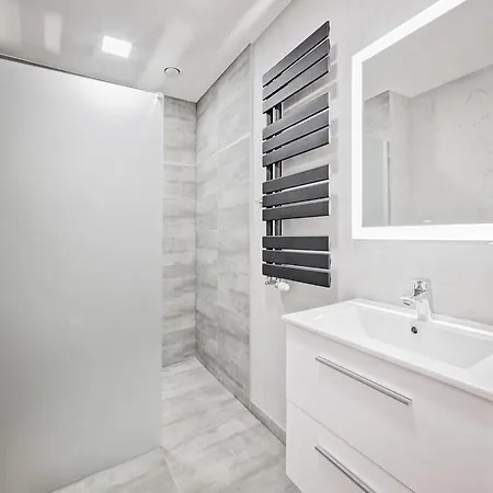 Good Time Boznicza 1 & Male Garbary 8 - Centrum Poznania, 2 Min Od Starego Rynku פוזנן