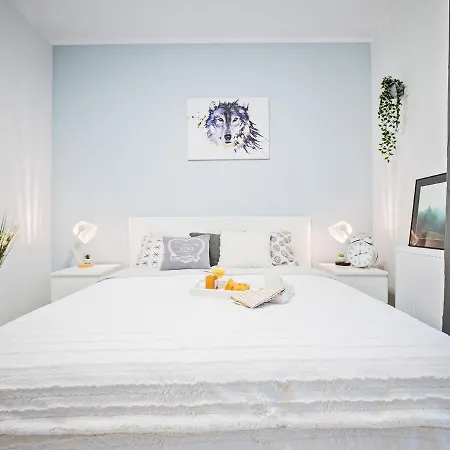 Daire Good Time Boznicza 1 & Male Garbary 8 - Centrum Poznania, 2 Min Od Starego Rynku Poznan