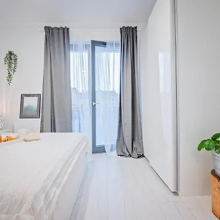 Good Time Boznicza 1 & Male Garbary 8 - Centrum Poznania, 2 Min Od Starego Rynku *