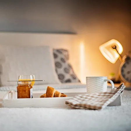 Good Time Boznicza 1 & Male Garbary 8 - Centrum Poznania, 2 Min Od Starego Rynku *