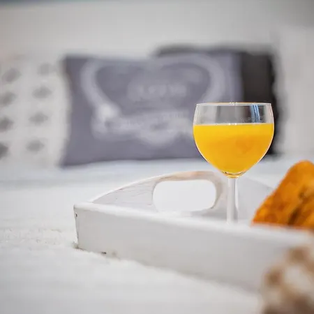 Good Time - Boznicza 1 I Male Garbary 8 * Posen