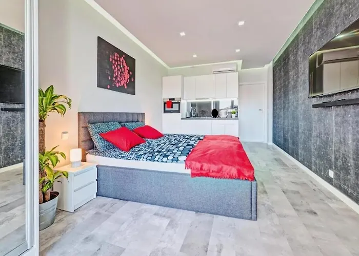 Good Time Boznicza 1 & Male Garbary 8 - Centrum Poznania, 2 Min Od Starego Rynku Апартаменти Познань