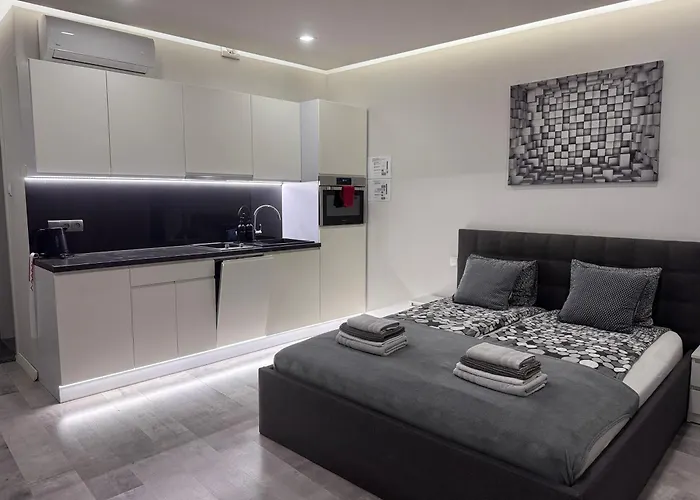 Good Time Boznicza 1 & Male Garbary 8 - Centrum Poznania, 2 Min Od Starego Rynku Lejlighed *